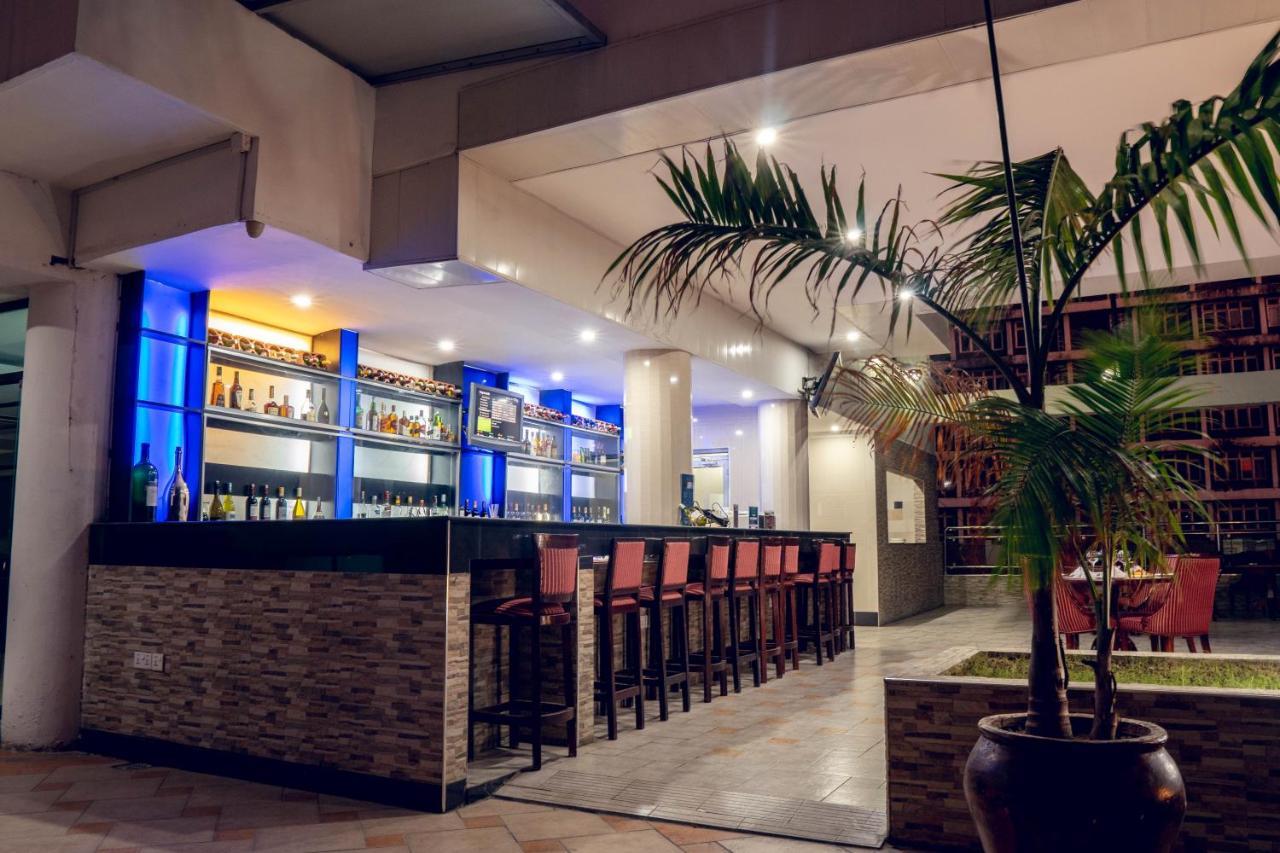 Peacock Hotel Дар ес Саалам Екстериор снимка