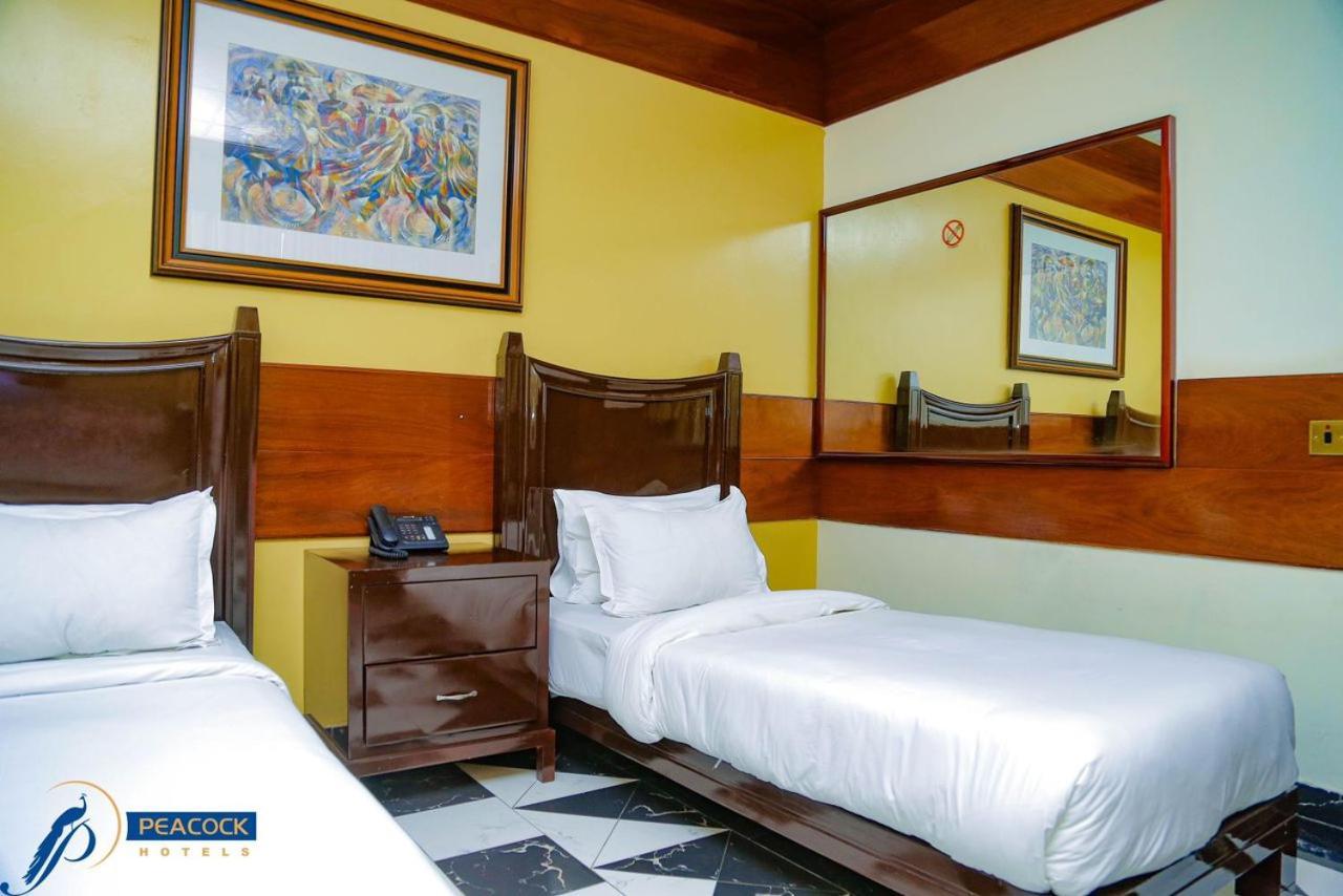 Peacock Hotel Дар ес Саалам Екстериор снимка